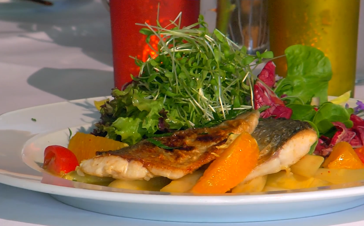 Rezeptvideo: Gebratener Spargel mit Felchenfilet